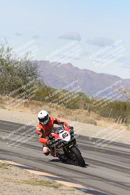 media/Nov-16-2025-Race Pace (Sun) [[8c5fa54630]]/Verified Riders/4-Turn 3 Inside (1050am)/